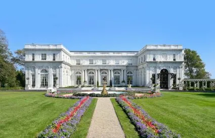 A photograph of Rosecliff. This image links to a webpage with information about accessibility at the mansion.
